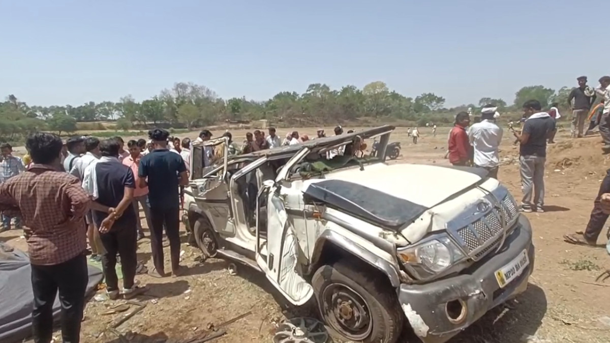 MP_Tragedy_Bolero_Falls_Off_Bridge_in_Damoh