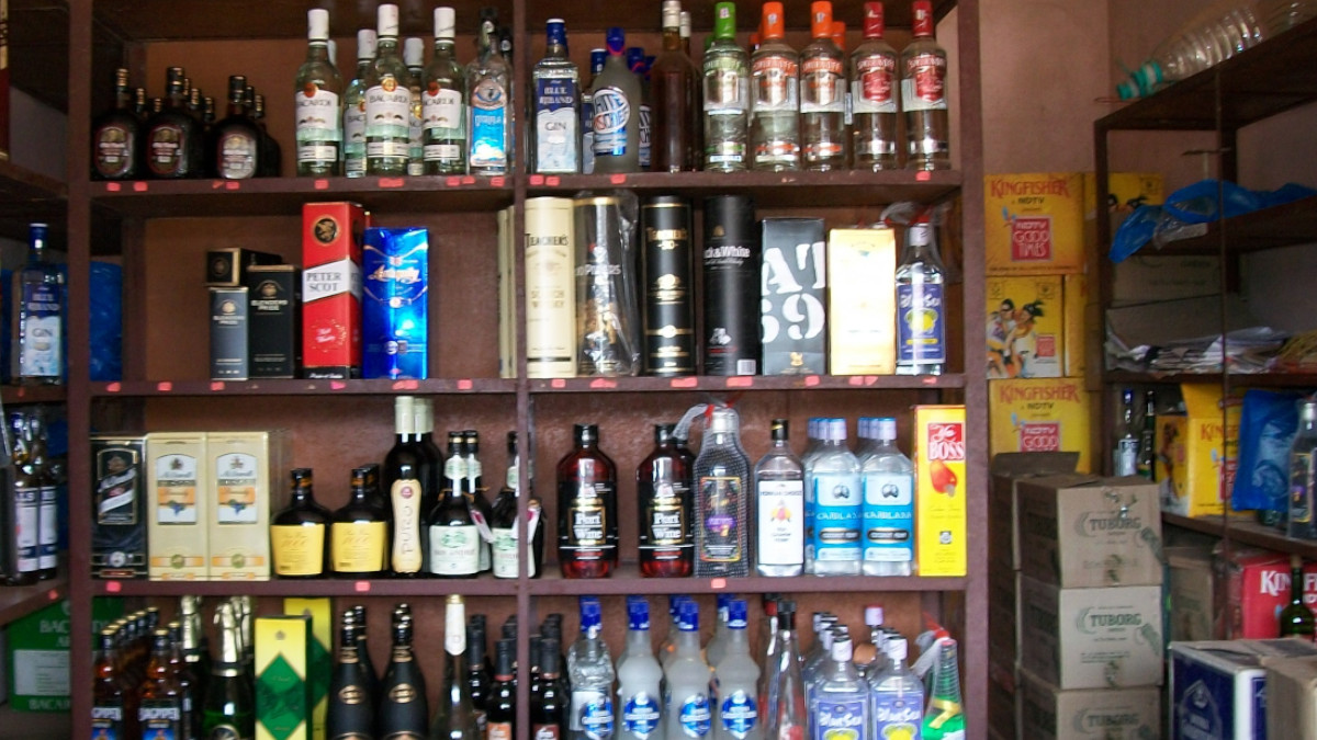 Balodabazar: Villagers in Rasedi, Troubled by Illegal Liquor Sales, Appeal to SP