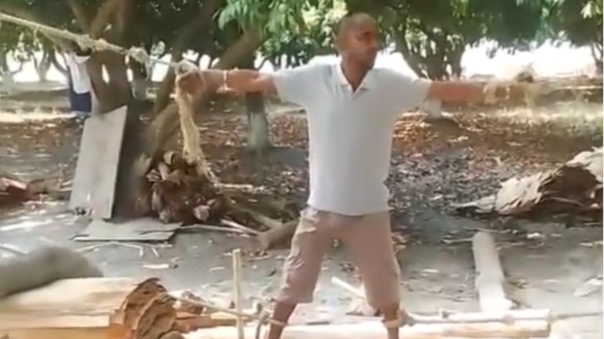 Muzaffarpur: Deputy Chief’s Husband Ties Youth to Pole, Beats Him; Video Goes Viral