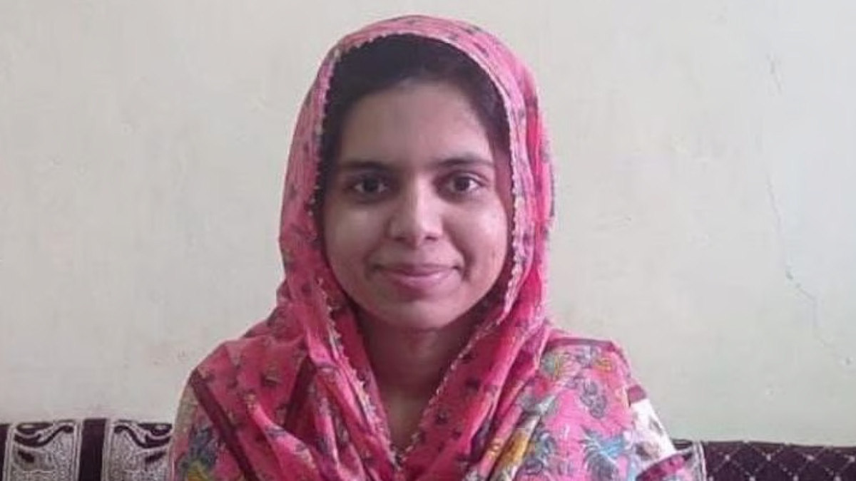 UPSC Result 2024: Rickshaw Driver's Daughter Adiba Anam Becomes Maharashtra's First Muslim Woman IAS Officer