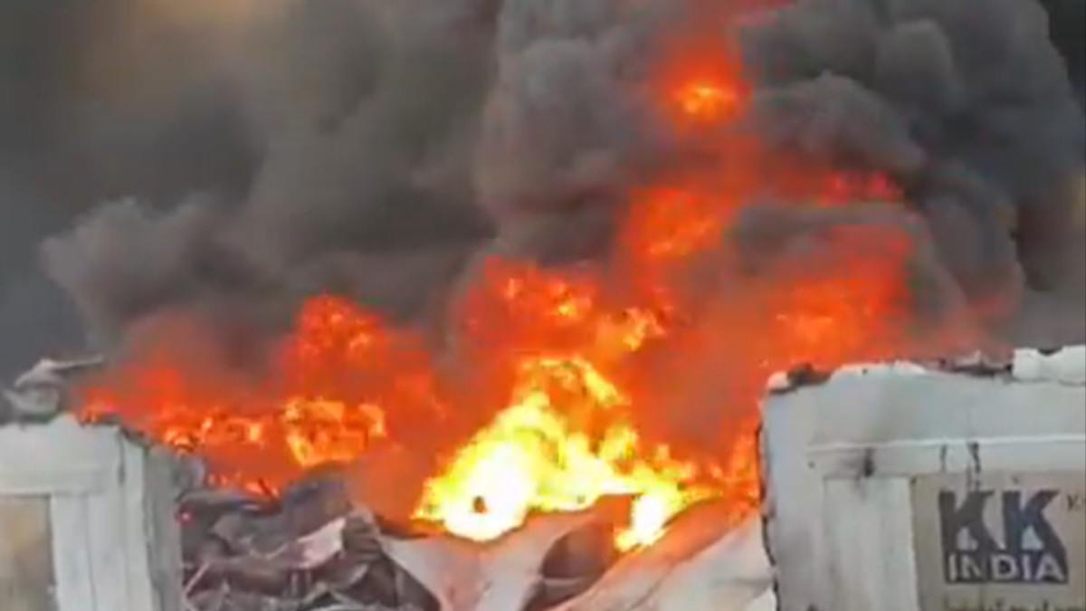 Bhiwandi Fire: 22 Warehouses Destroyed in Richland Compound Blaze