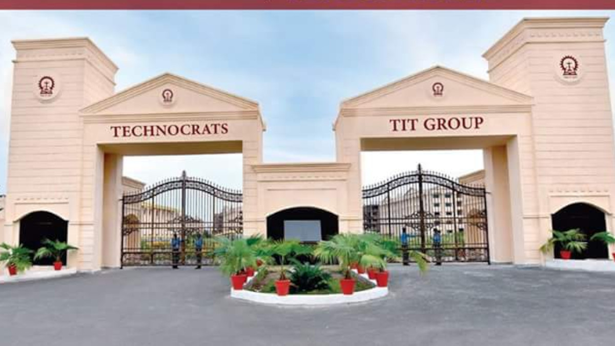 Bhopal: Four Female Students Accuse TIT College Director Arun Pandey of Molestation