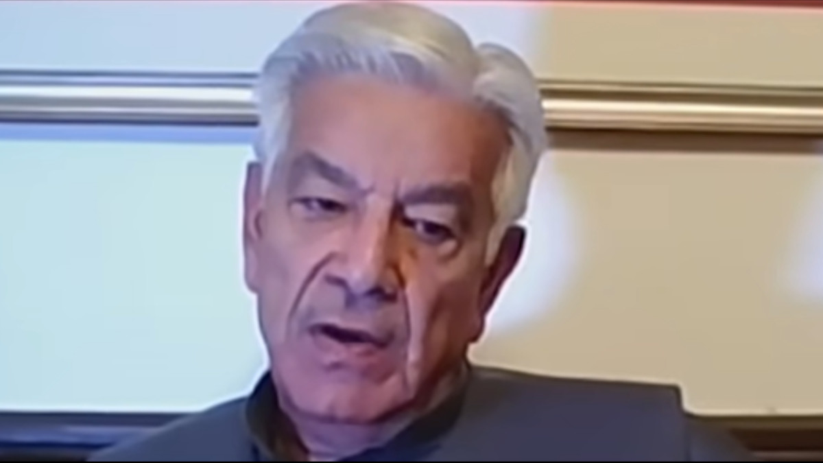 Pak Defense Minister Proposes Dialogue with India, Seeks Talks on PoK Among Three Issues