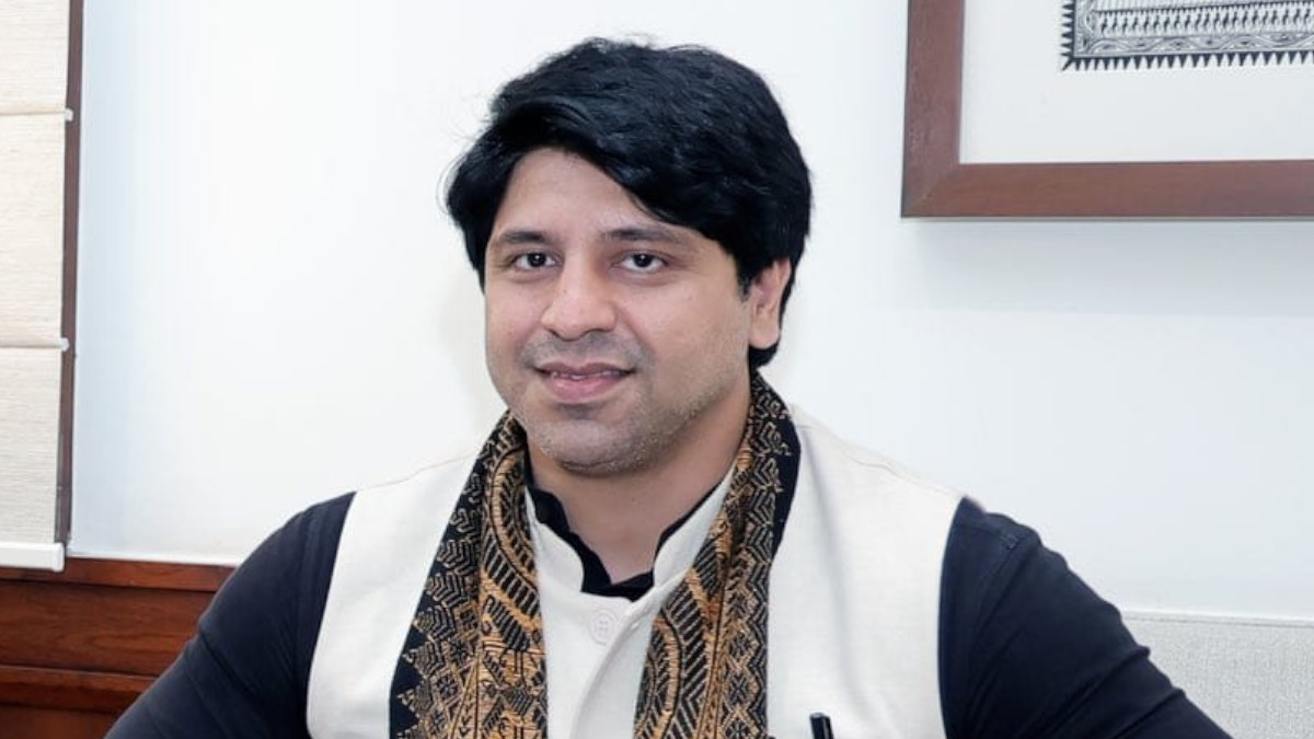 Poonawalla Applauds All-Party Delegation, Criticizes Congress's Stance