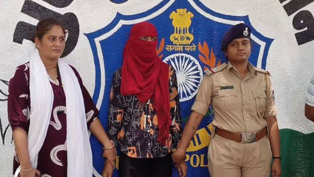 Surat Shocker: 23-Year-Old Teacher Elopes With 13-Year-Old Student, Found Pregnant in Medical Test"