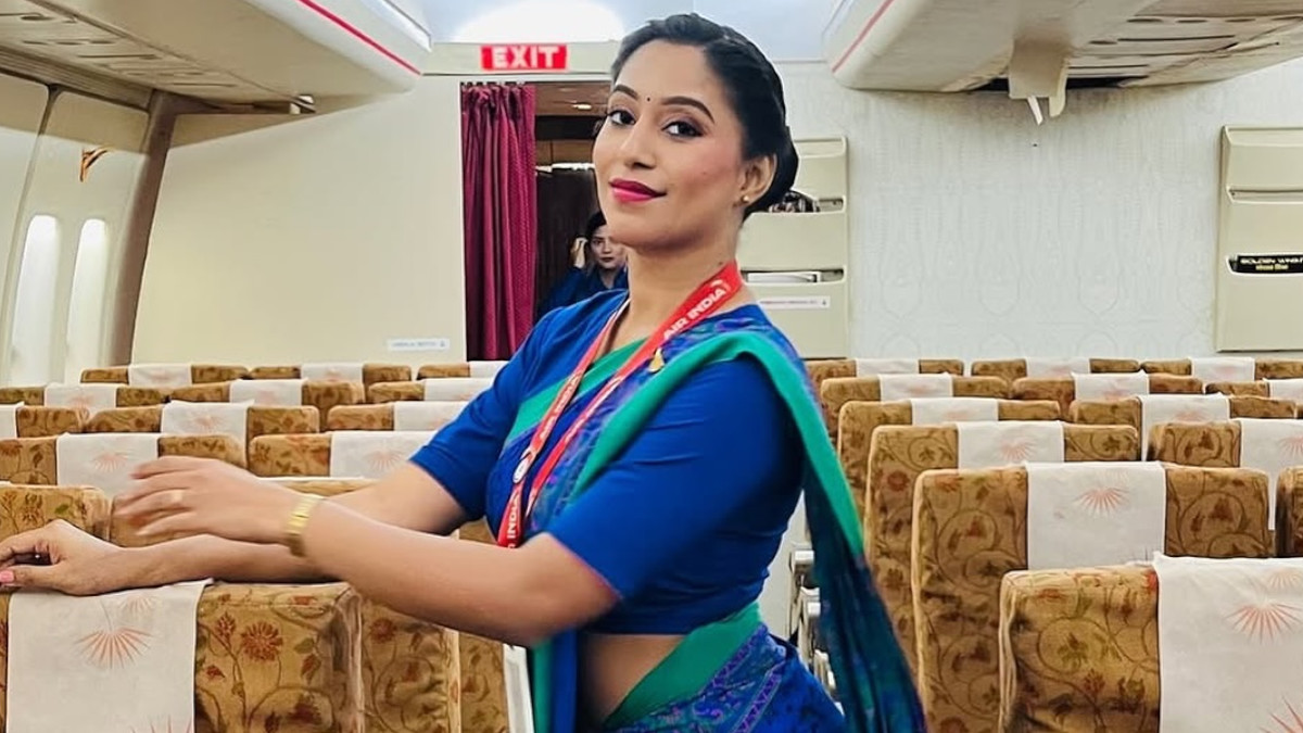 Ahmedabad Plane Crash: Dombivli Air Hostess Roshni Songhare Dies, Family in Shock