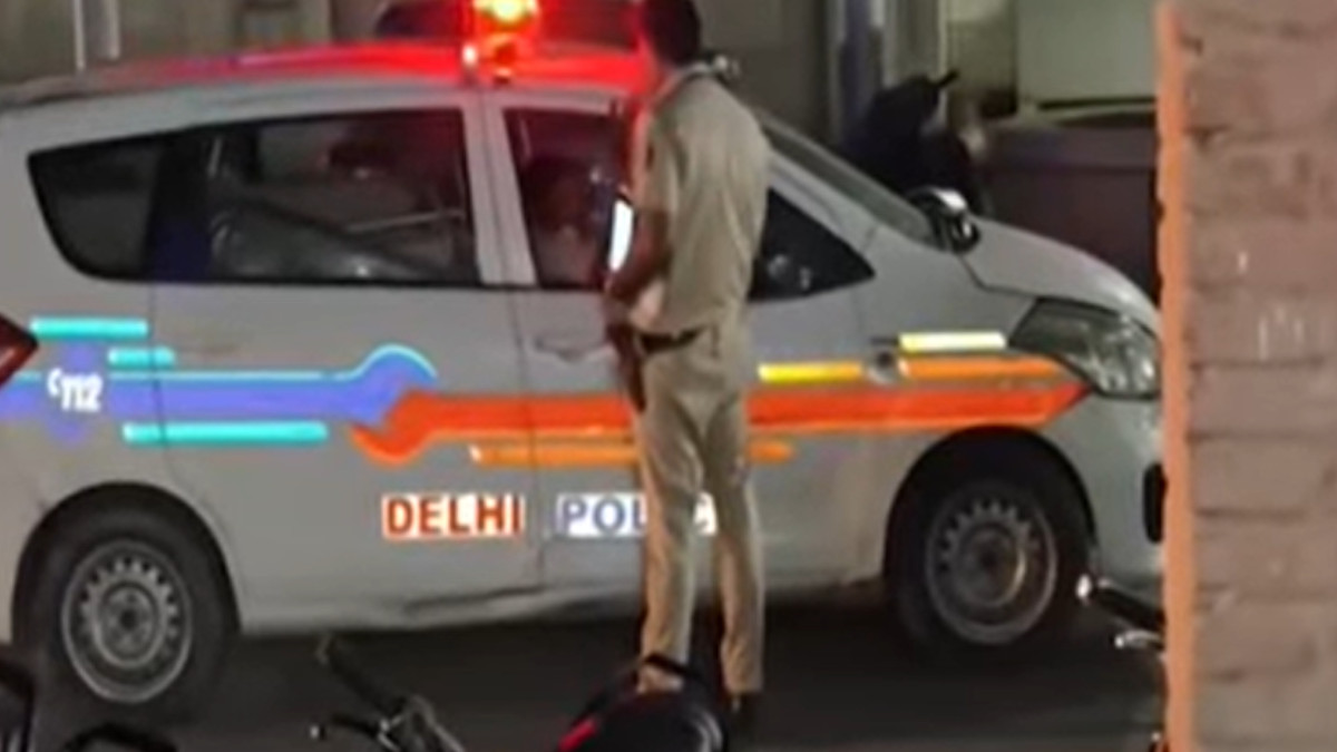 Delhi: Minor Girl Sexually Assaulted and Murdered, Police Searching for Accused; Case Filed Under POCSO Act