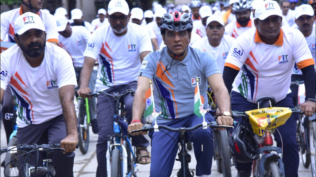 'Fit India Sunday on Cycle' Sees Massive Participation Across 6,000 Sites, Led by Dr. Mandaviya