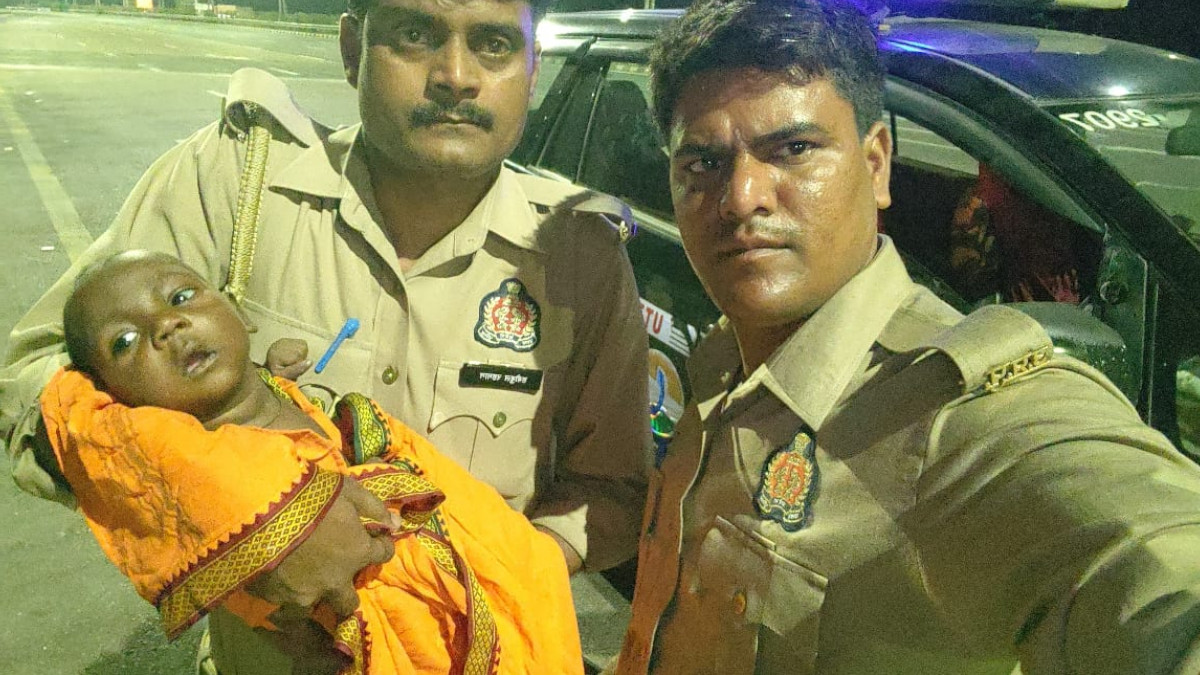 Unnao: Newborn Baby Found Abandoned in Bushes on Lucknow-Agra Expressway, Truck Driver Hailed as 'Godsend' for Rescue