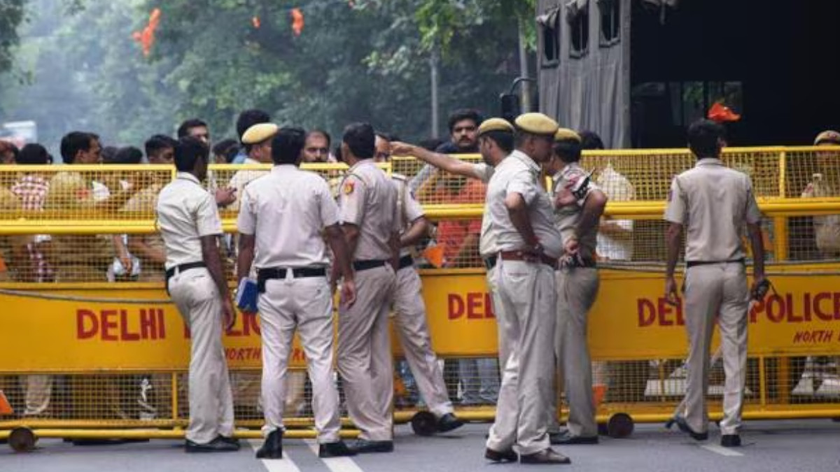 Major Action in Delhi: 66 Bangladeshi Nationals Hiding in North West District Apprehended