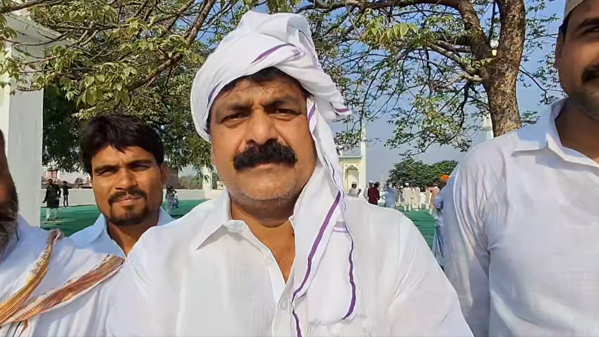 Minister Jama Khan Offers Eid al-Adha Prayers with Villagers, Delivers Message of Brotherhood