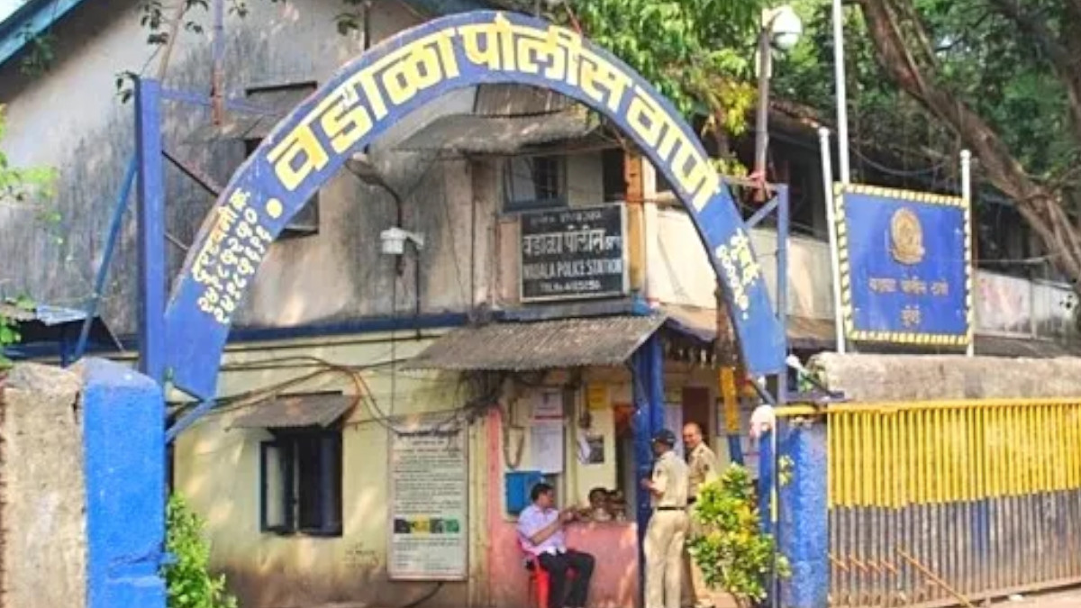 Mumbai: Two Accused Arrested in Wadala for Theft at Shani Temple, Stolen Goods Recovered