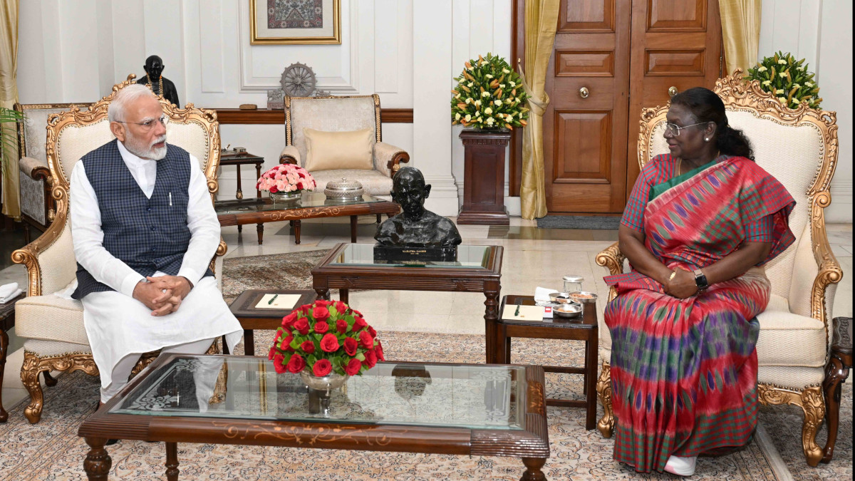 President Murmu and PM Modi Extend Greetings on Telangana Formation Day, Wish for State's Progress