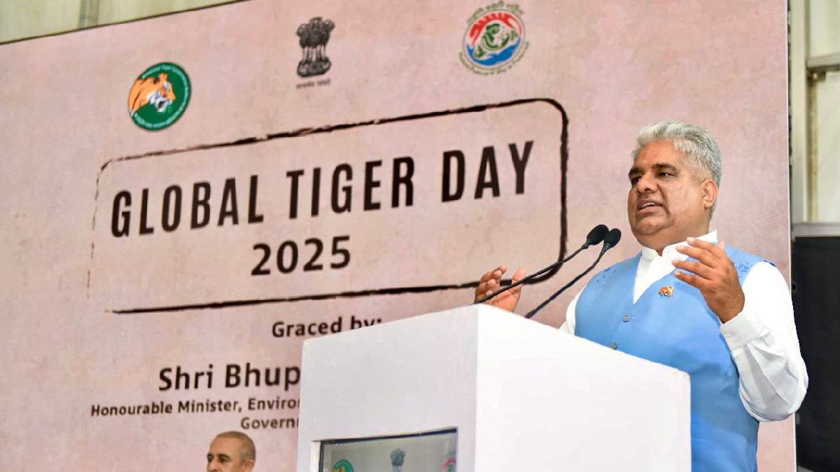 Bhupender Yadav Kicks Off Massive Plantation Drive on Tiger Day 2025