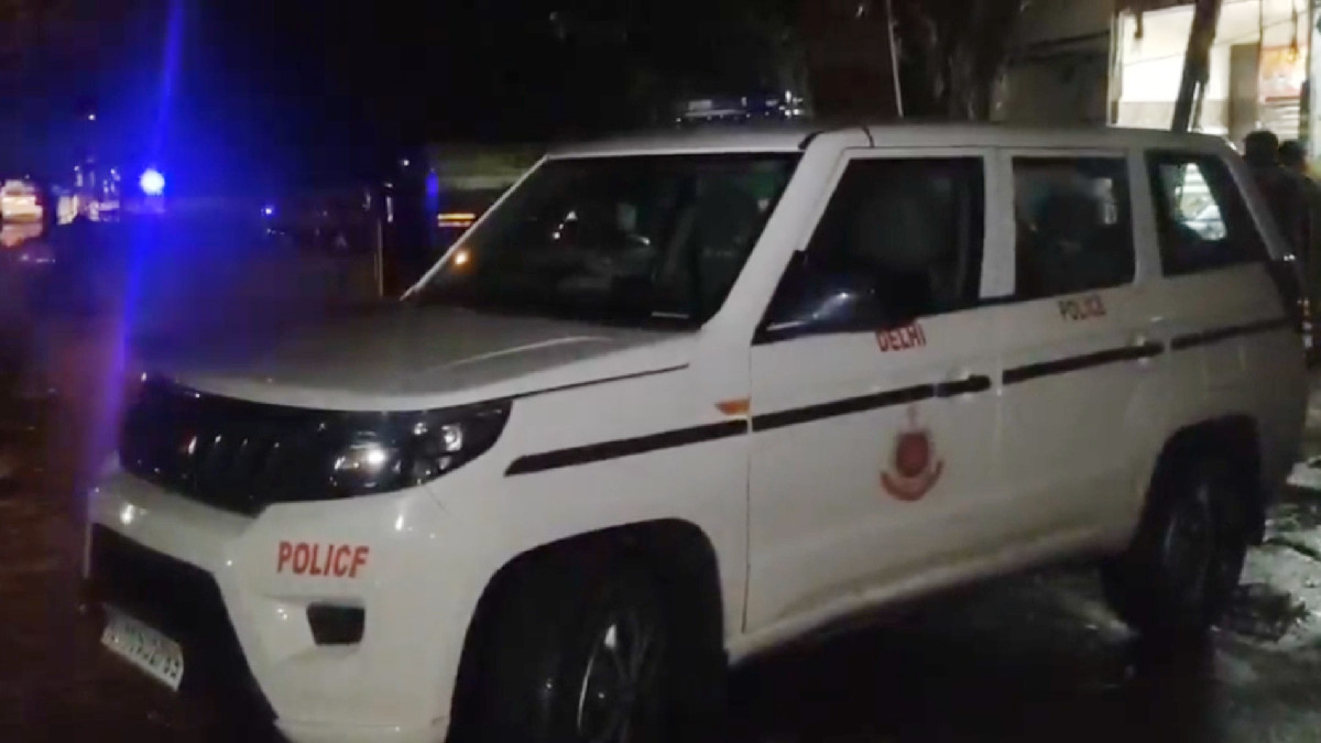 Delhi: Argument Between Two Friends Turns Fatal, Both Stab Each Other to Death