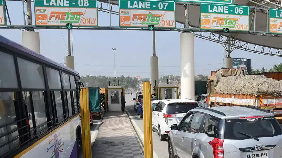 NHAI Takes Strict Action on 'Loose FASTags' for Smoother Toll Operations