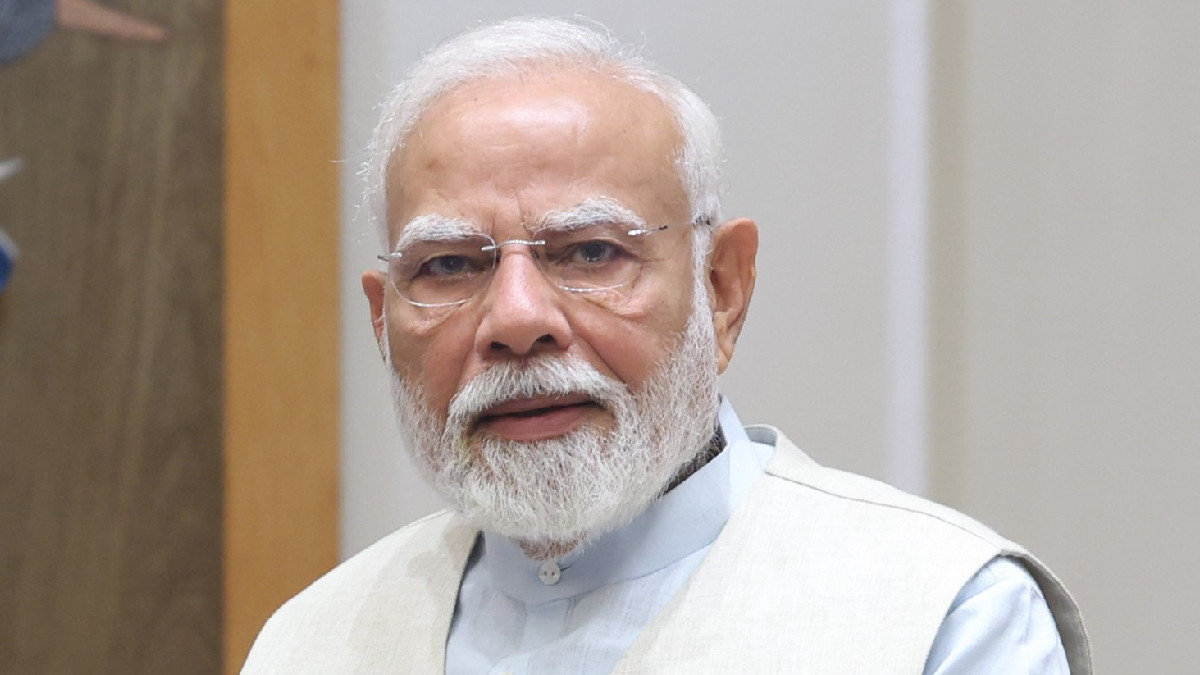 PM Modi Pays Tribute to Swami Vivekananda on His Death Anniversary