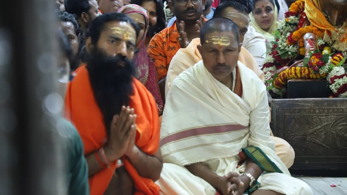 Baba Ramdev Worships Mahakal in Ujjain, Prays for India's Prosperity