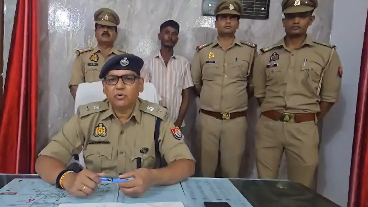 Honor Killing' in Firozabad: Father Murders Daughter With Axe, Her Lover Also Arrested on Rape Charges