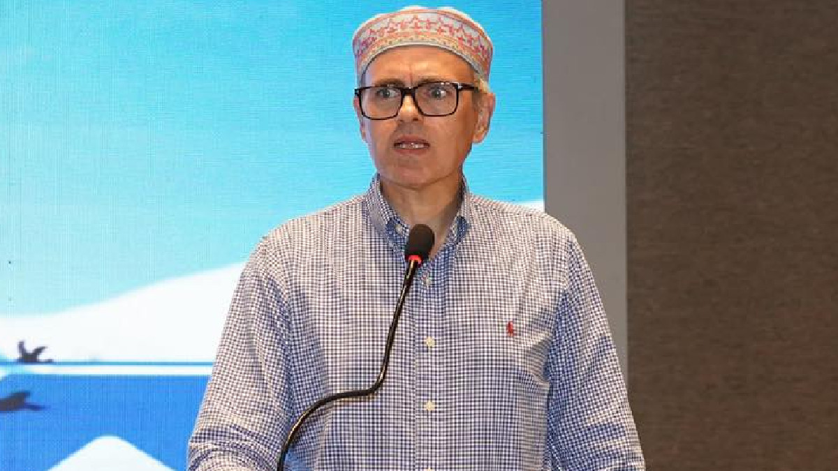 Pahalgam Attack is a Concern, But Kashmir is "Completely Safe," Says Omar Abdullah in Gujarat