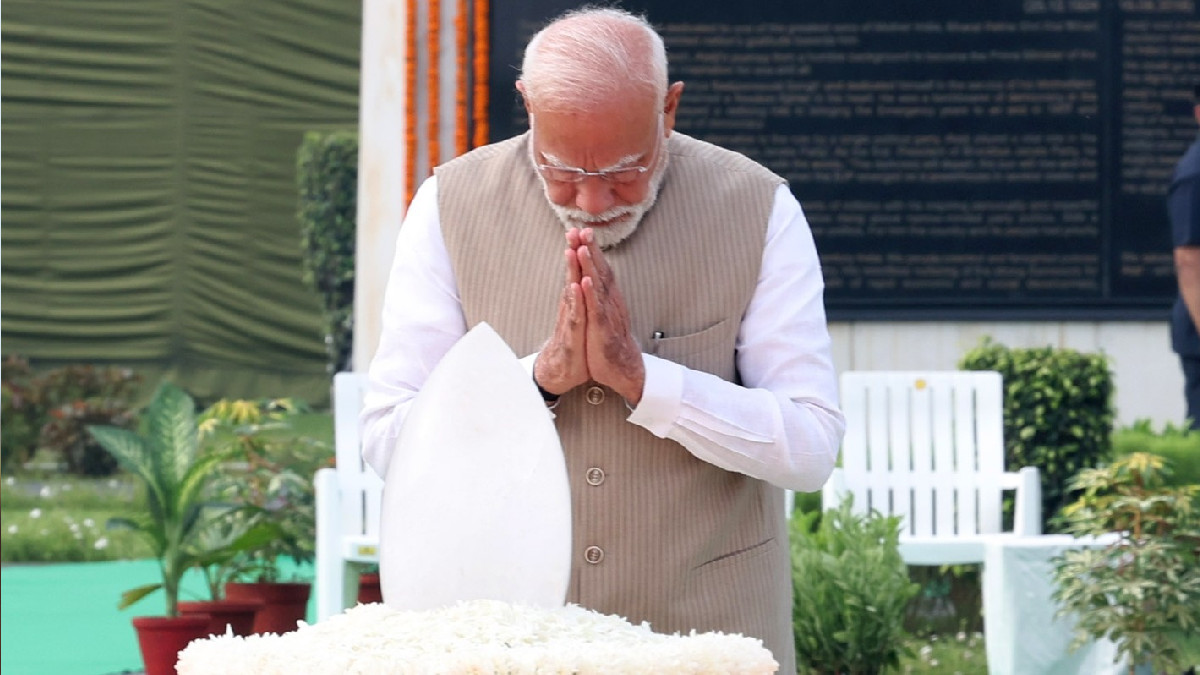 PM Modi Pays Tribute to Atal Bihari Vajpayee on His Death Anniversary