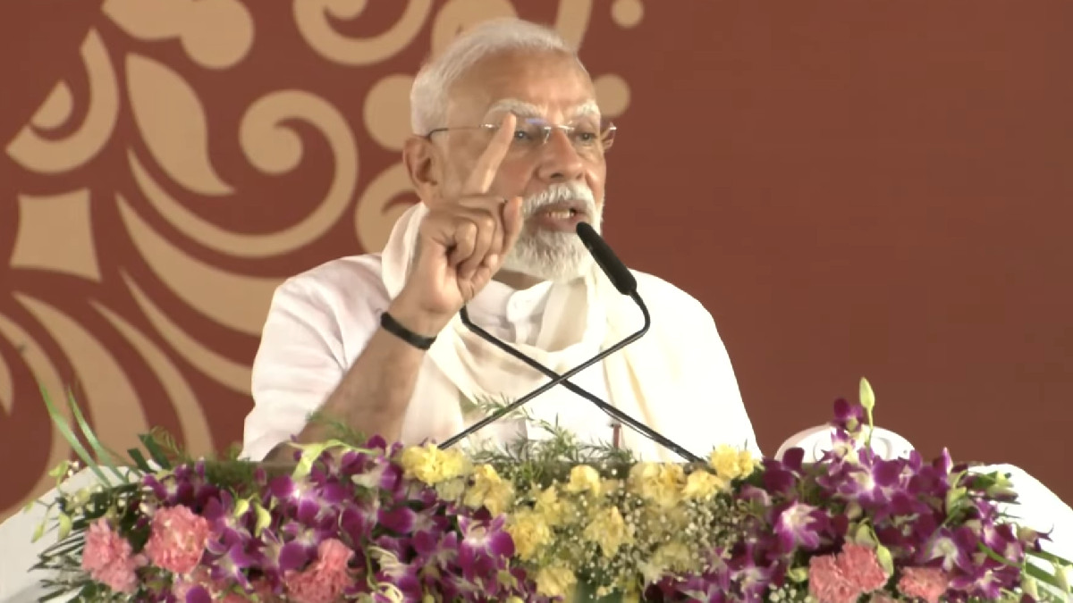 PM Modi Unveils and Lays Foundation for Projects Worth Over ₹2,200 Crore in Varanasi