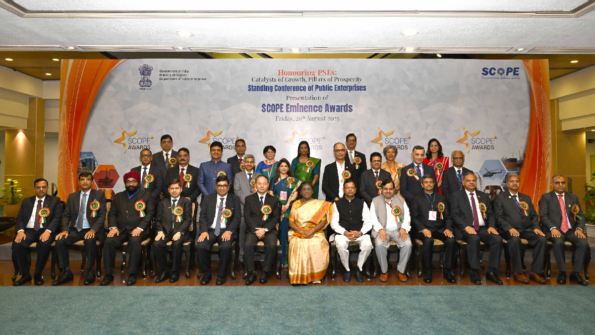 President Droupadi Murmu Presents SCOPE Excellence Awards