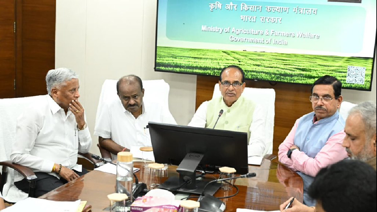 Shivraj Singh Chouhan Holds High-Level Meeting on Areca Nut Issue