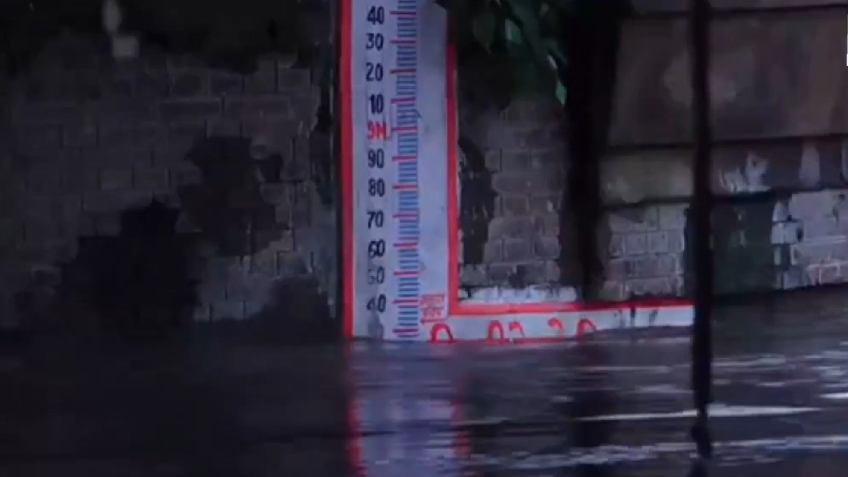 Yamuna River Crosses Danger Mark, Low-Lying Areas of Delhi on Alert