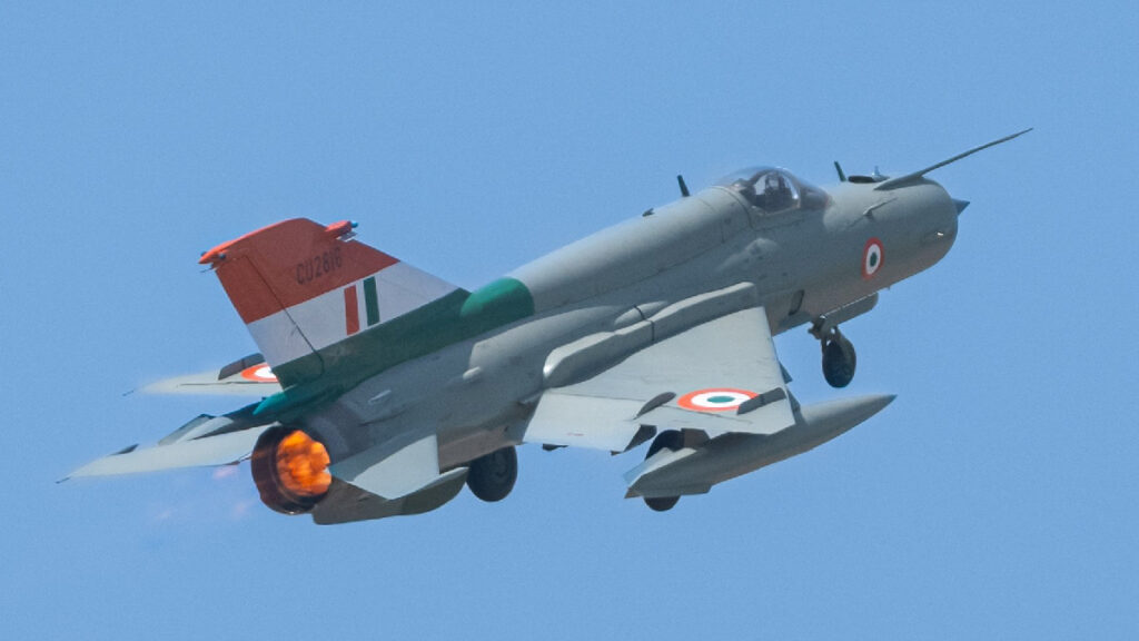 63 Years of Service Conclude: MiG-21 Given Emotional Final Salute in Chandigarh