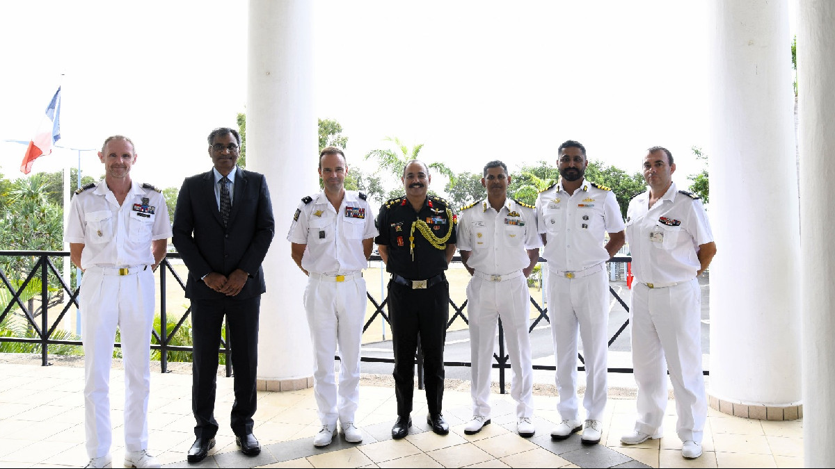 Indian Naval Ships Deployed to La Réunion and Mauritius for Training, Boosting Maritime Ties