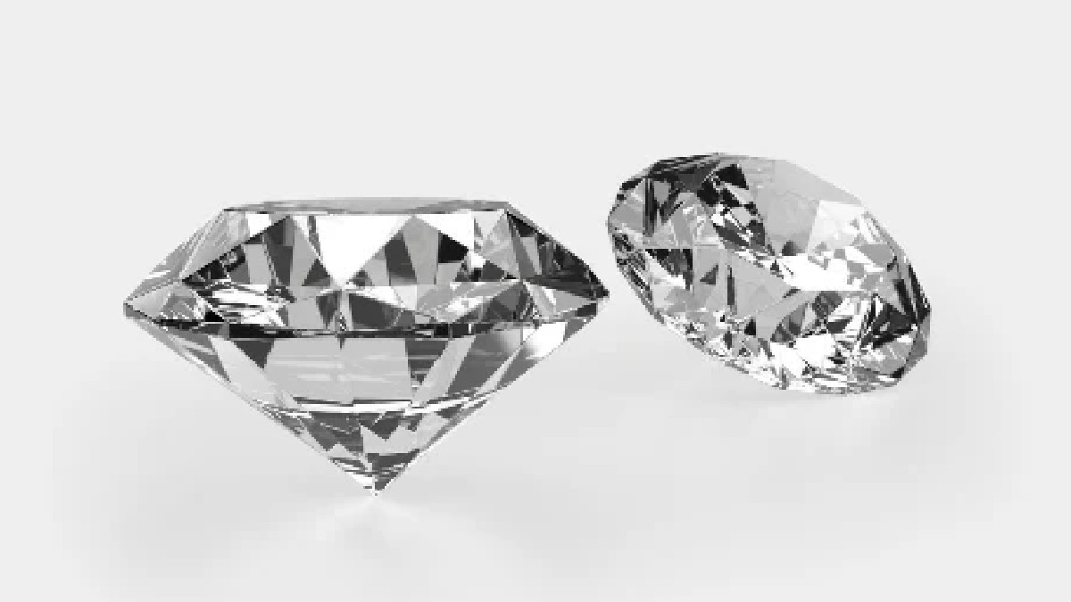 Panna: Female Laborer Strikes it Rich, Finds 8 Diamonds in a Week