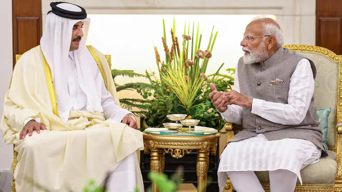 PM Modi and Qatar's Emir Discuss Peace and Cooperation in Phone Call