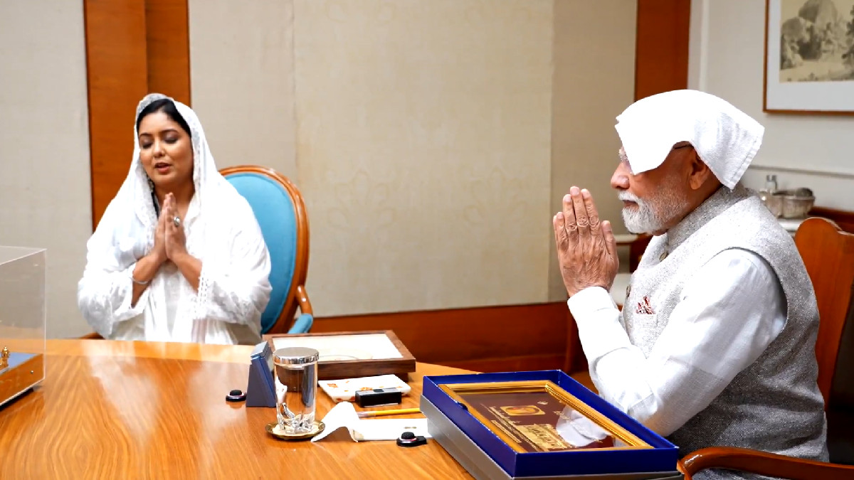 PM Modi Meets Sikh Delegation; Singer Harshdeep Kaur Recites 'Mool Mantra'