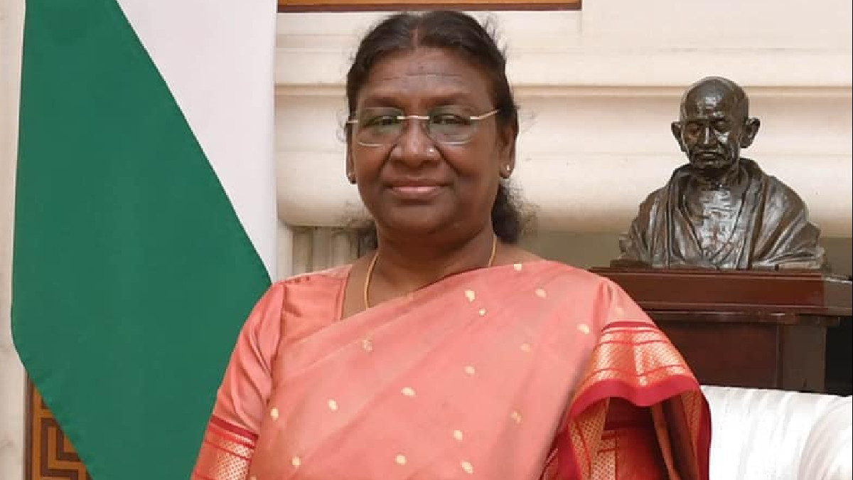 President Murmu Greets Teachers on Eve of Teacher's Day