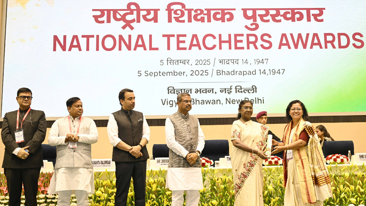 President Droupadi Murmu Presents National Teacher Awards on Teachers' Day