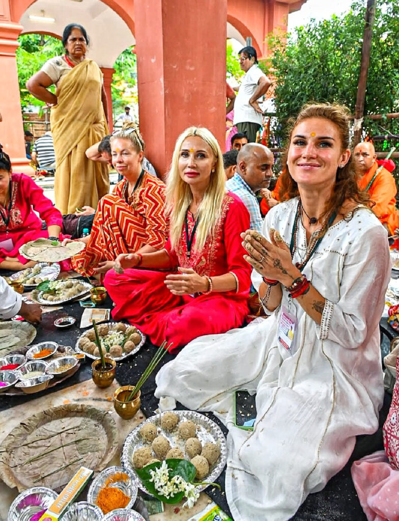 Russian and Ukrainian Devotees Join Foreign Pilgrims for Pind-daan in Gaya