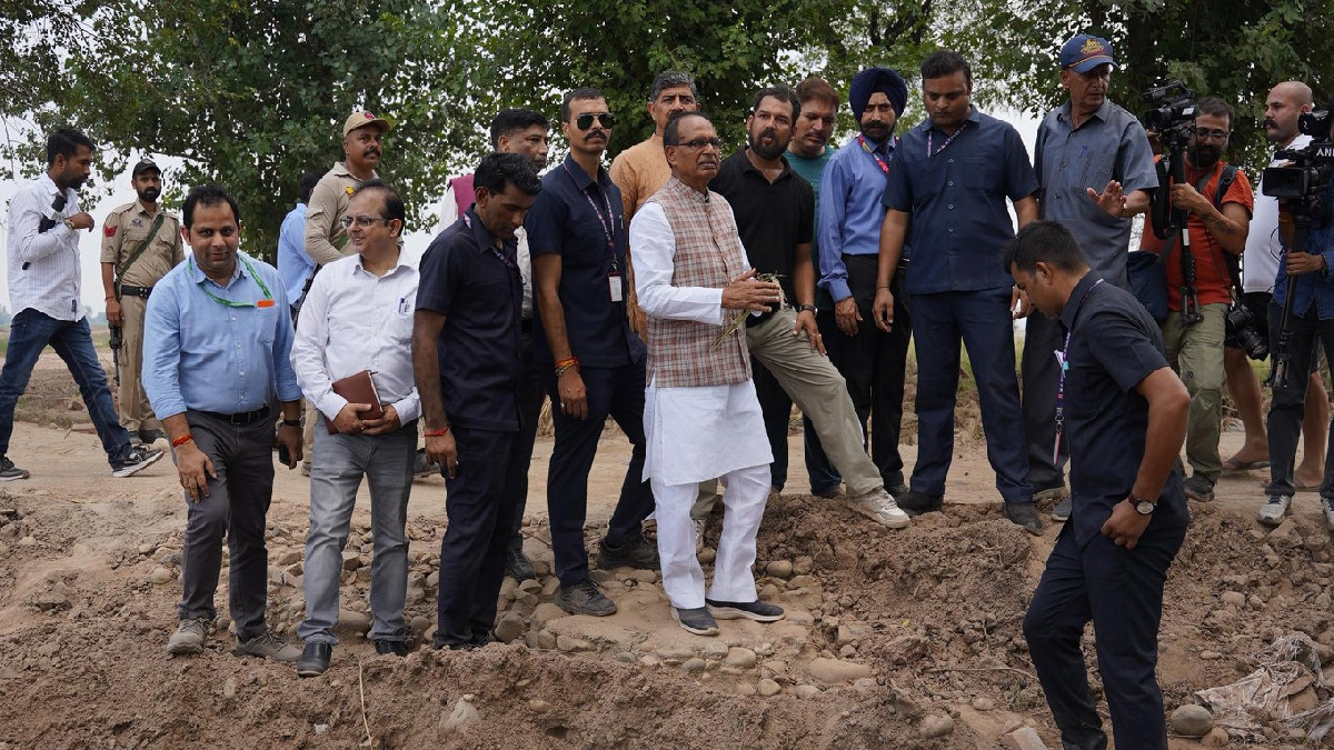 Shivraj Singh Chouhan Visits Jammu; Announces Major Relief Package for Flood-Hit Farmers