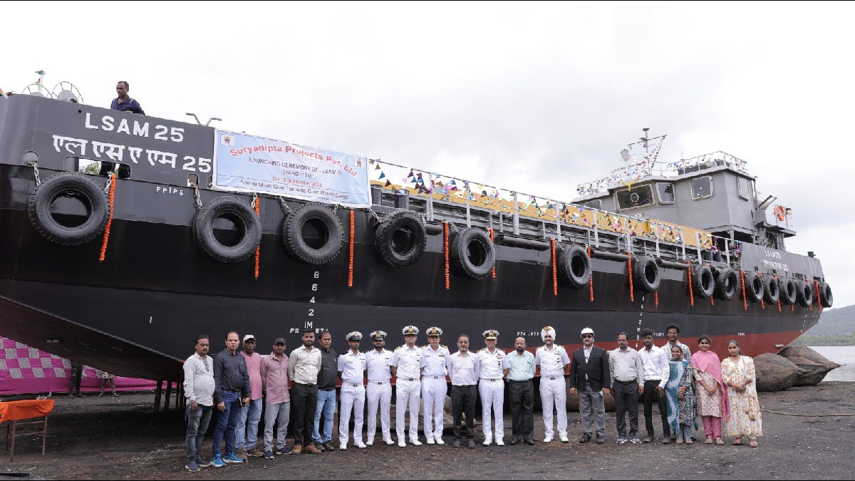 Thane: 11th Indigenous Ammunition-cum-Torpedo-cum-Missile Barge LSAM 25 Launched
