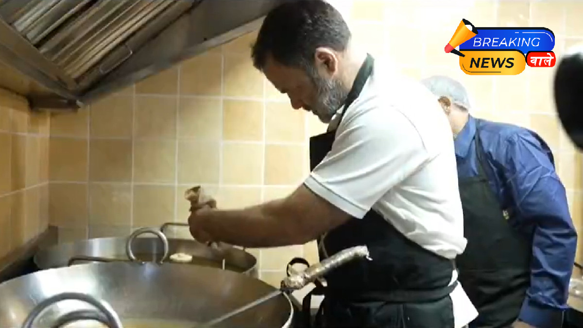 Rahul Gandhi Visits Ghantewala Sweet Shop Before Diwali, Tries Making Imarti and Besan Ladoo