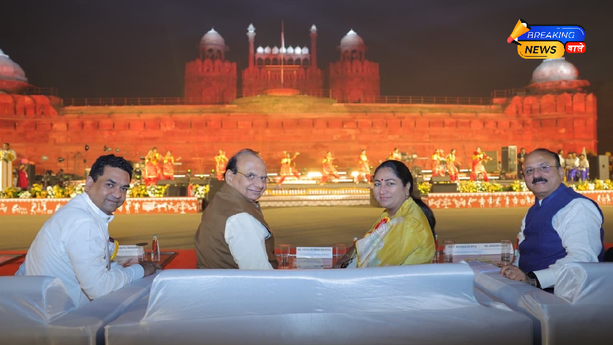 CM Rekha Gupta Delivers Message of Unity at Red Fort's 'Meri Delhi, Mera Desh' Event, Showcasing 'One India'