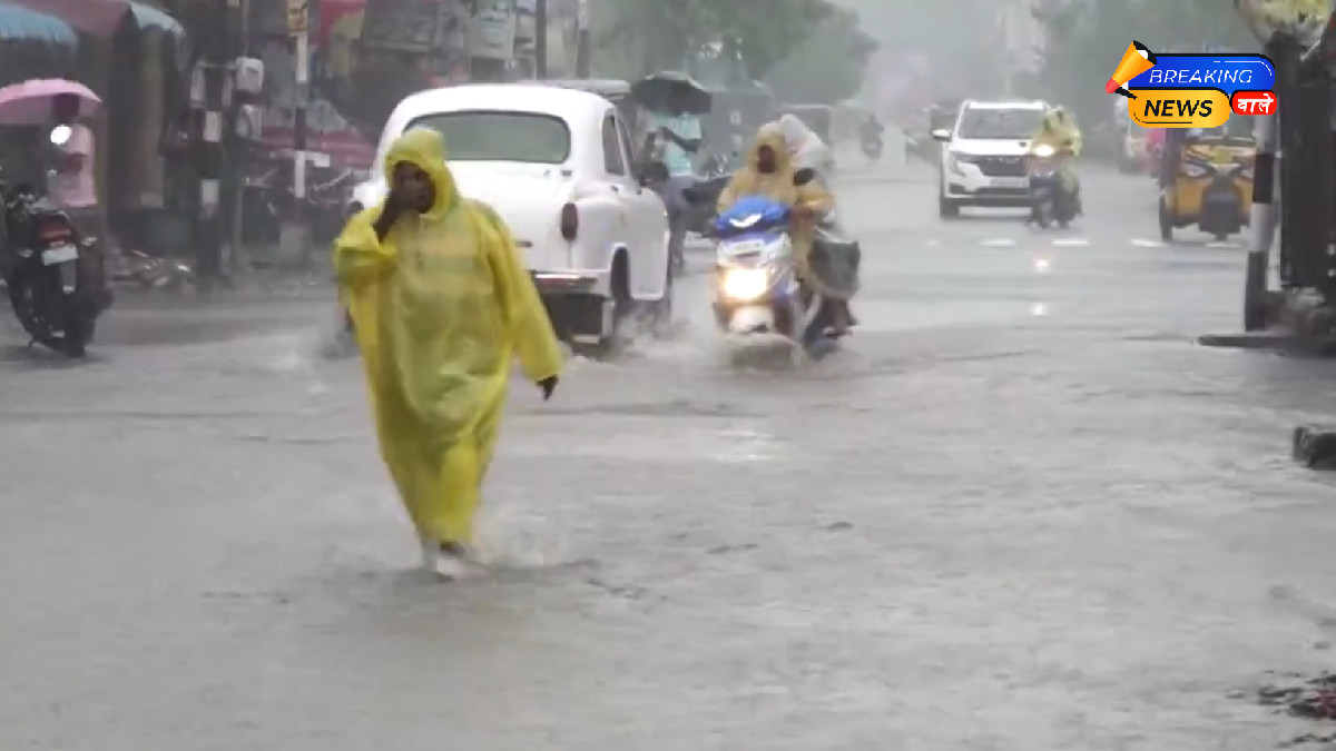 Cyclone Ditwah Moving Closer to Tamil Nadu and Puducherry