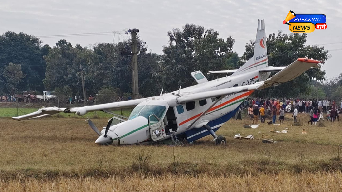 Major Air Disaster Averted in Odisha: Chartered Plane Makes Crash Landing Near Rourkela; 6 Injured