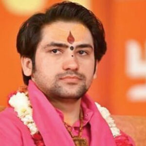 धीरेंद्र शास्त्री ने शिवाजी महाराज पर दिए बयान पर मांगी माफी