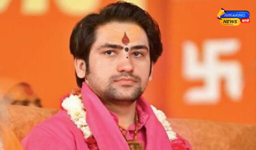 धीरेंद्र शास्त्री ने शिवाजी महाराज पर दिए बयान पर मांगी माफी