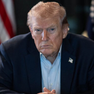 ईरान को ट्रंप की चेतावनी