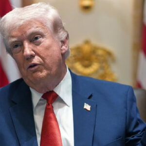 डोनाल्ड ट्रंप