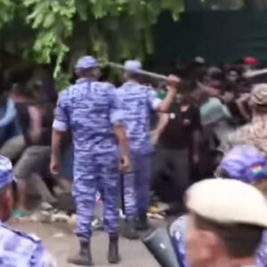 'चलो संसद' मार्च पर पुलिस का लाठीचार्ज