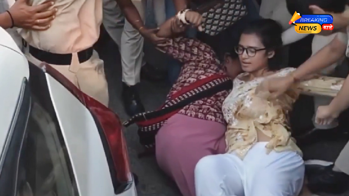 AISA अध्यक्ष नेहा बोरा हिरासत में